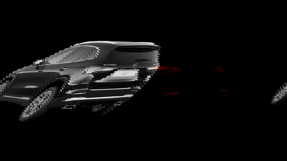 Mercedes-Benz GLA SUV nuova a Milano (3)