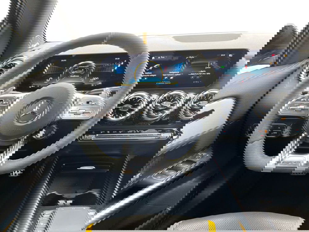 Mercedes-Benz GLA SUV usata a Bari (11)