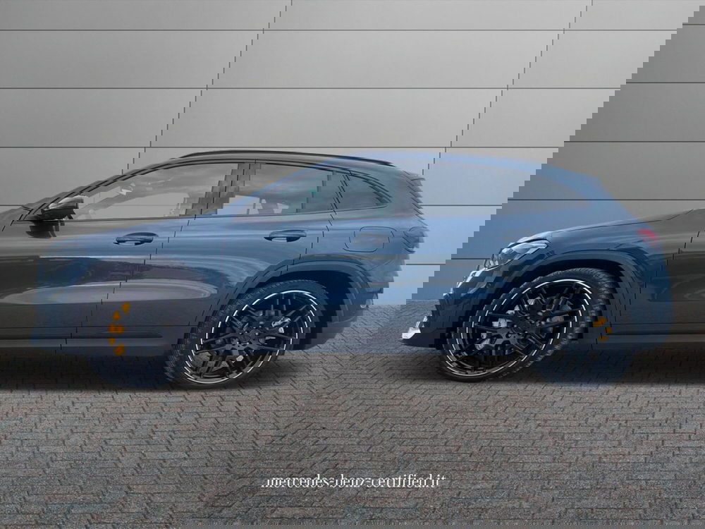 Mercedes-Benz GLA SUV usata a Bari (6)