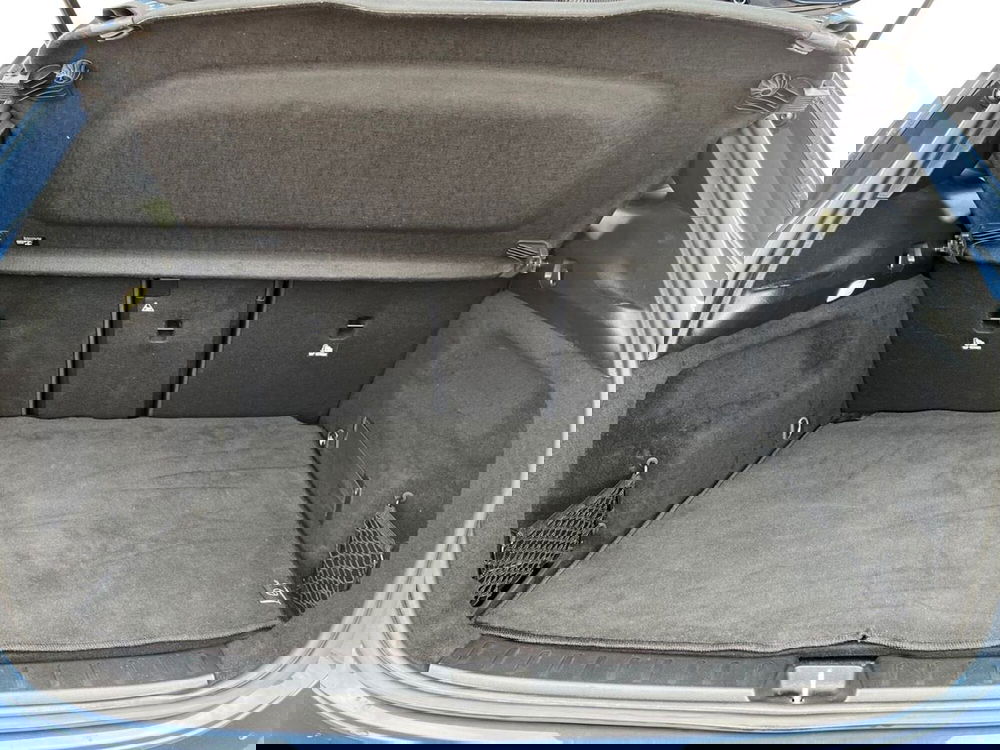 Mercedes-Benz GLA SUV usata a Bari (8)