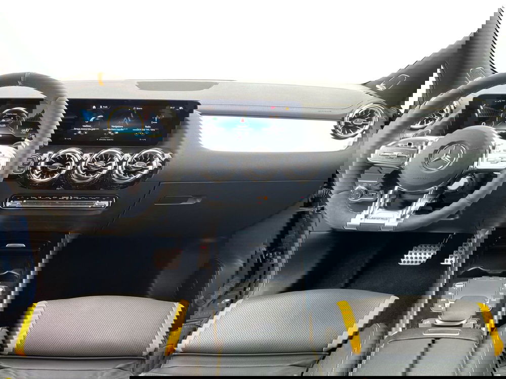 Mercedes-Benz GLA SUV usata a Bari (9)