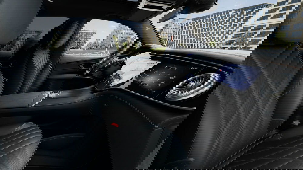 Mercedes-Benz EQS SUV nuova a Milano (7)