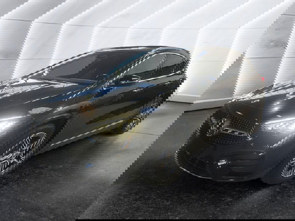 Mercedes-Benz GLA SUV usata a Napoli