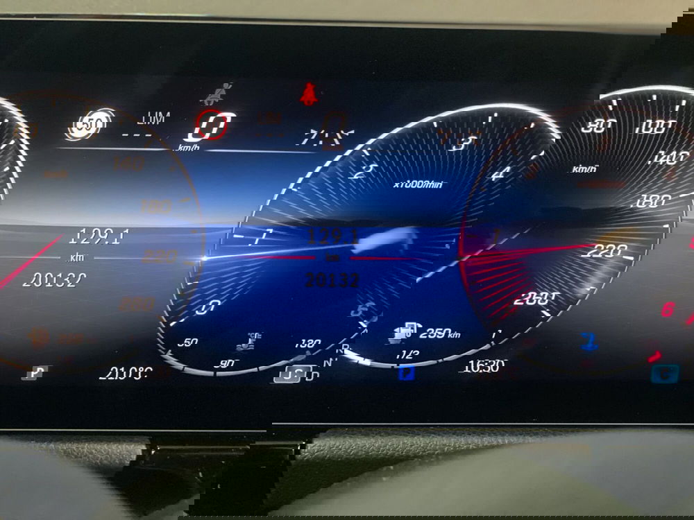 Mercedes-Benz GLA SUV usata a Napoli (11)