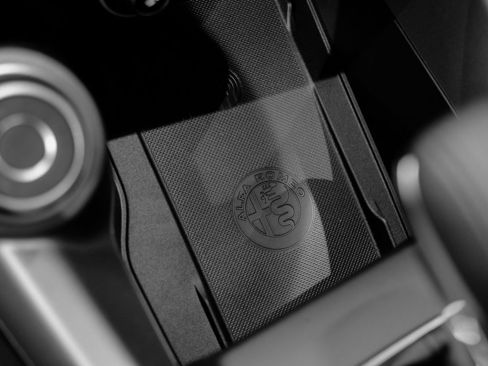 Alfa Romeo Tonale nuova a Prato (12)