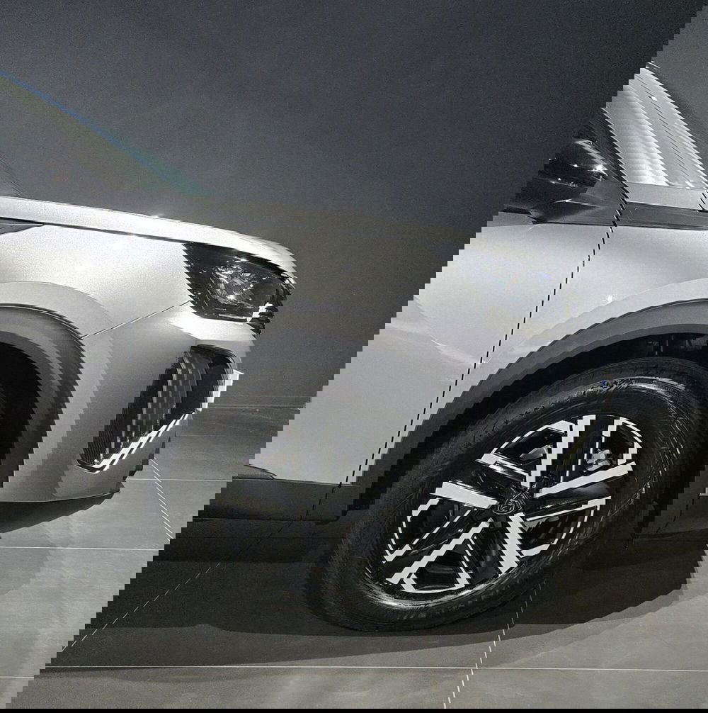 Peugeot 2008 nuova a Prato (6)