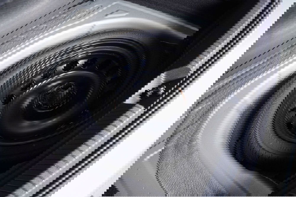 Volkswagen Taigo usata a Perugia (8)