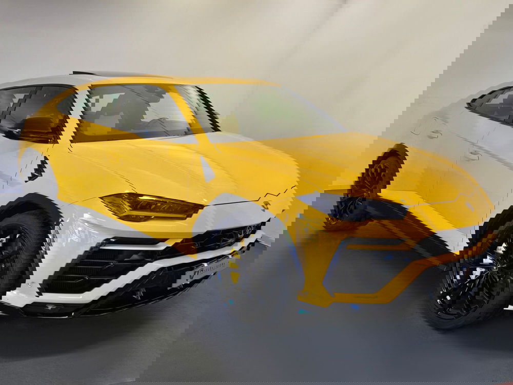 Lamborghini Urus usata a Bologna