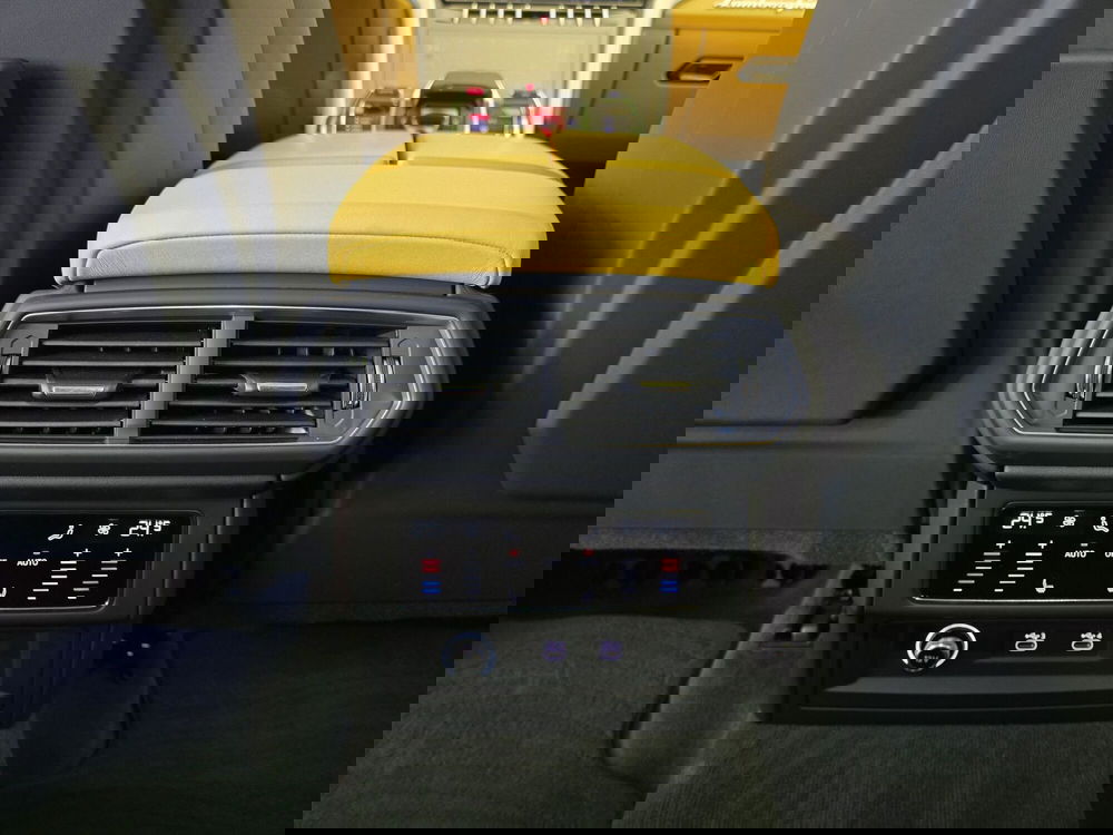 Lamborghini Urus usata a Bologna (20)