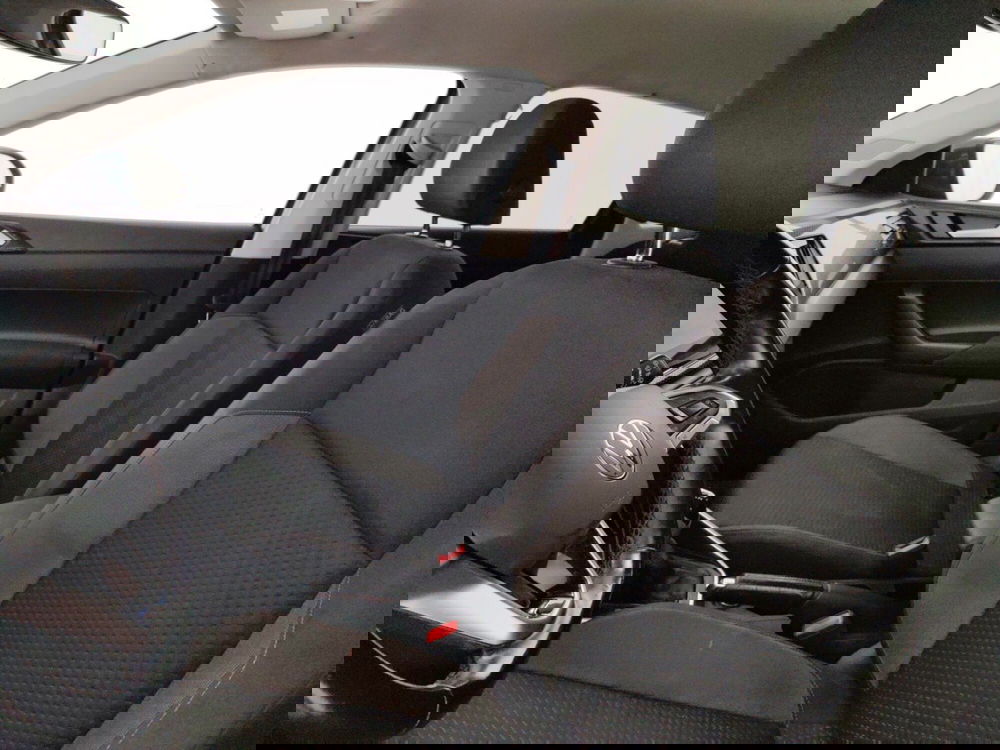 Volkswagen Taigo usata a Massa-Carrara (9)