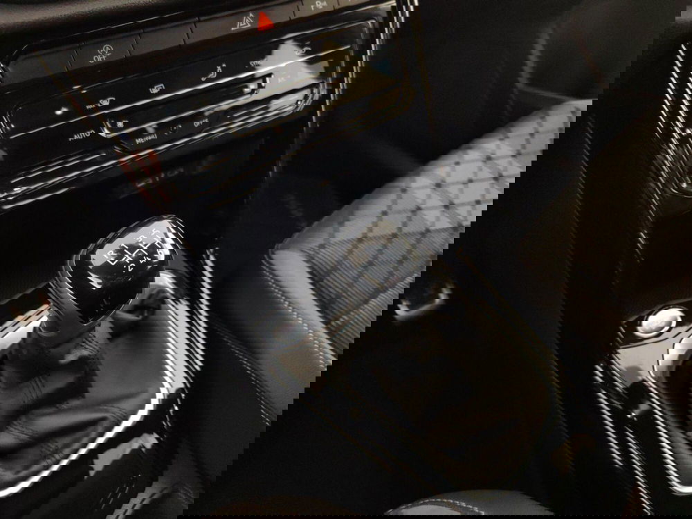 Volkswagen T-Roc usata a Massa-Carrara (11)