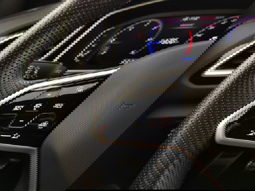 Volkswagen T-Roc usata a Massa-Carrara (13)