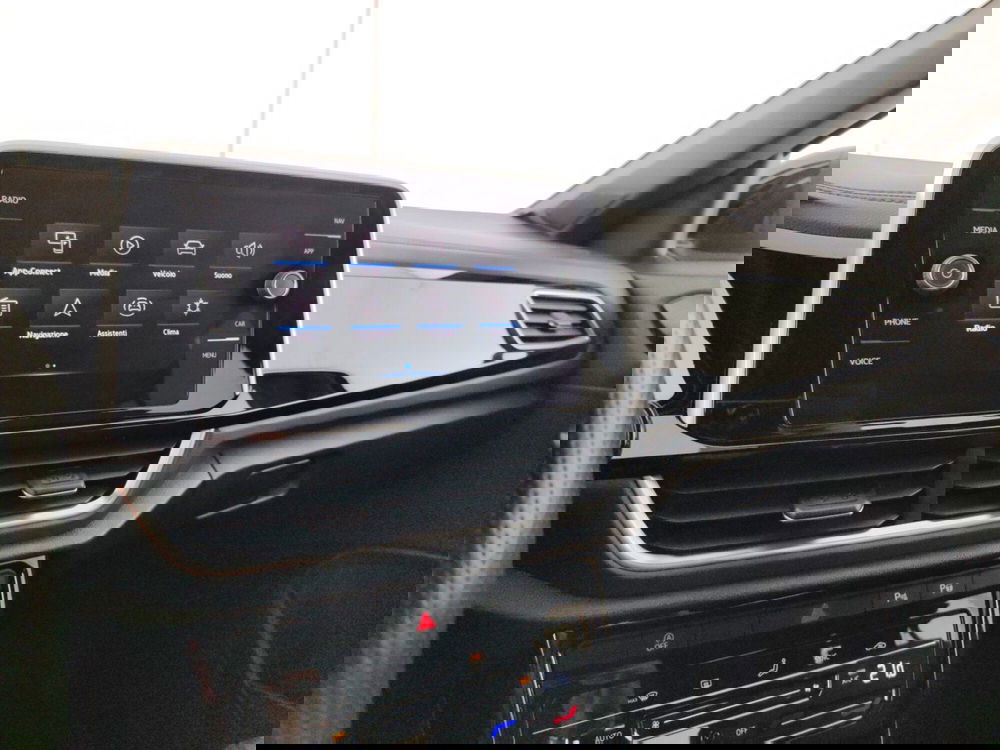 Volkswagen T-Roc usata a Massa-Carrara (14)