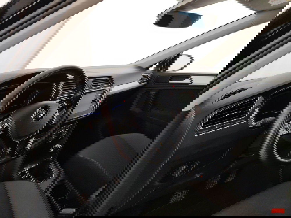 Volkswagen Tiguan usata a Massa-Carrara (8)