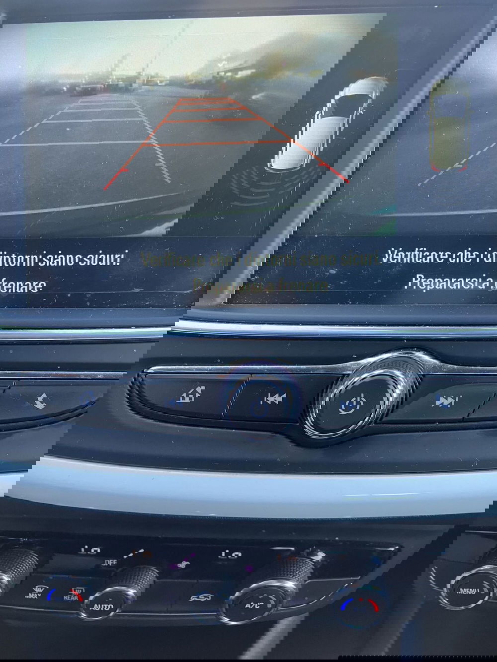 Opel Crossland usata a Lucca (13)