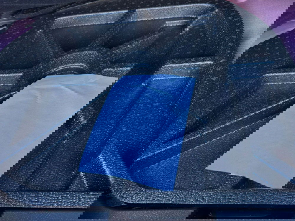 Jeep Avenger nuova a Salerno (13)