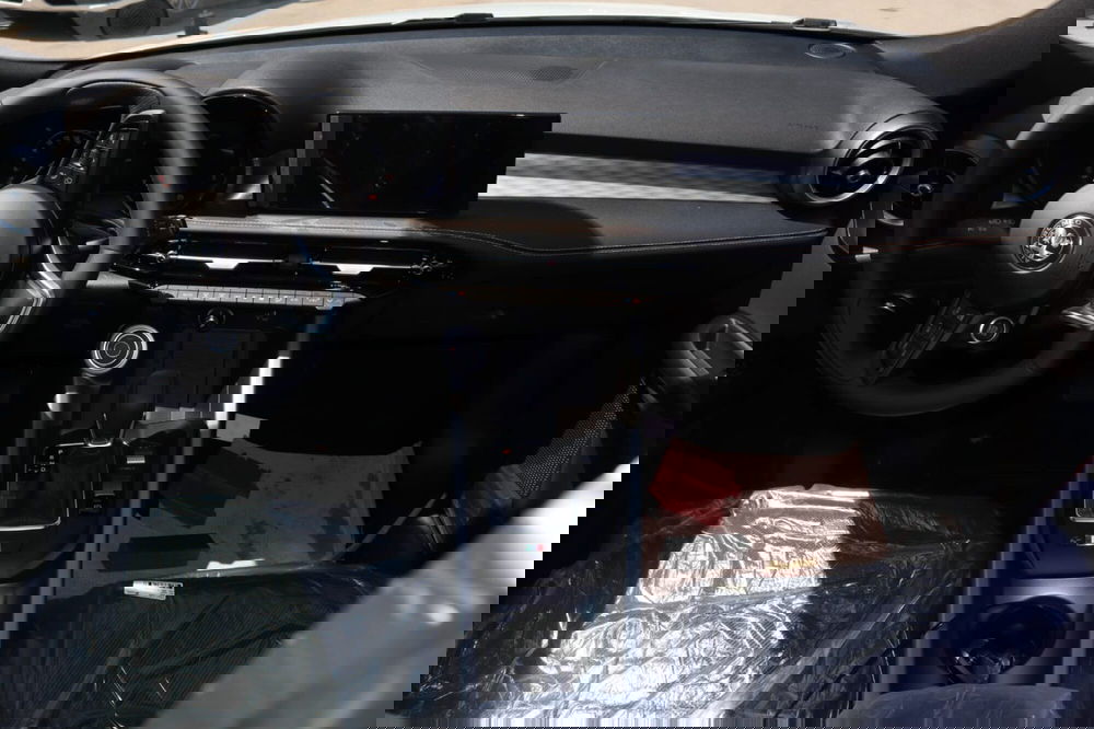 Alfa Romeo Tonale nuova a Salerno (5)