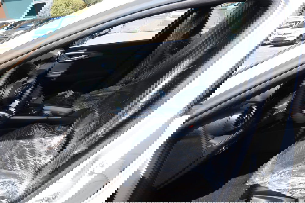 Alfa Romeo Tonale nuova a Salerno (6)