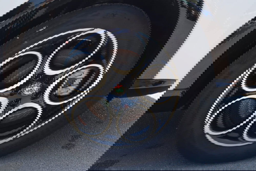 Alfa Romeo Tonale nuova a Salerno (8)