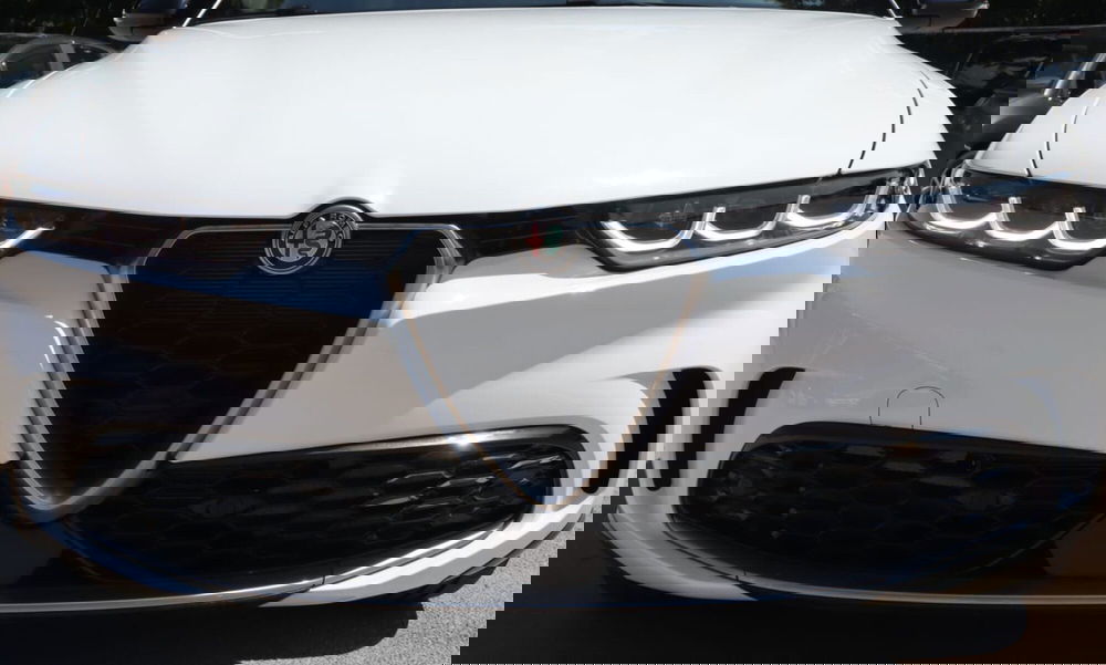 Alfa Romeo Tonale nuova a Salerno (9)
