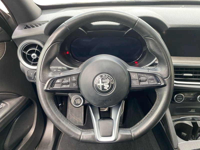 Alfa Romeo Stelvio usata a Firenze (10)