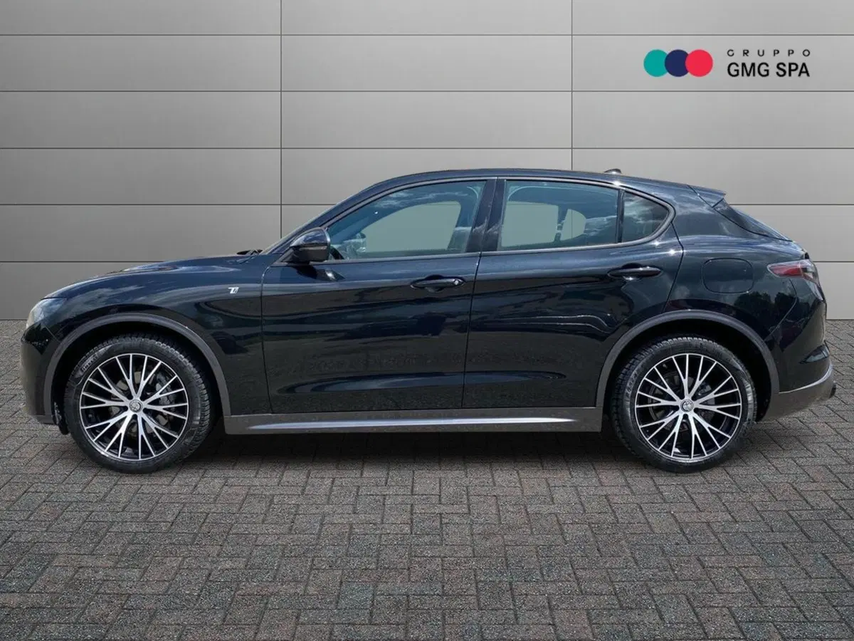 Alfa Romeo Stelvio usata a Firenze (5)