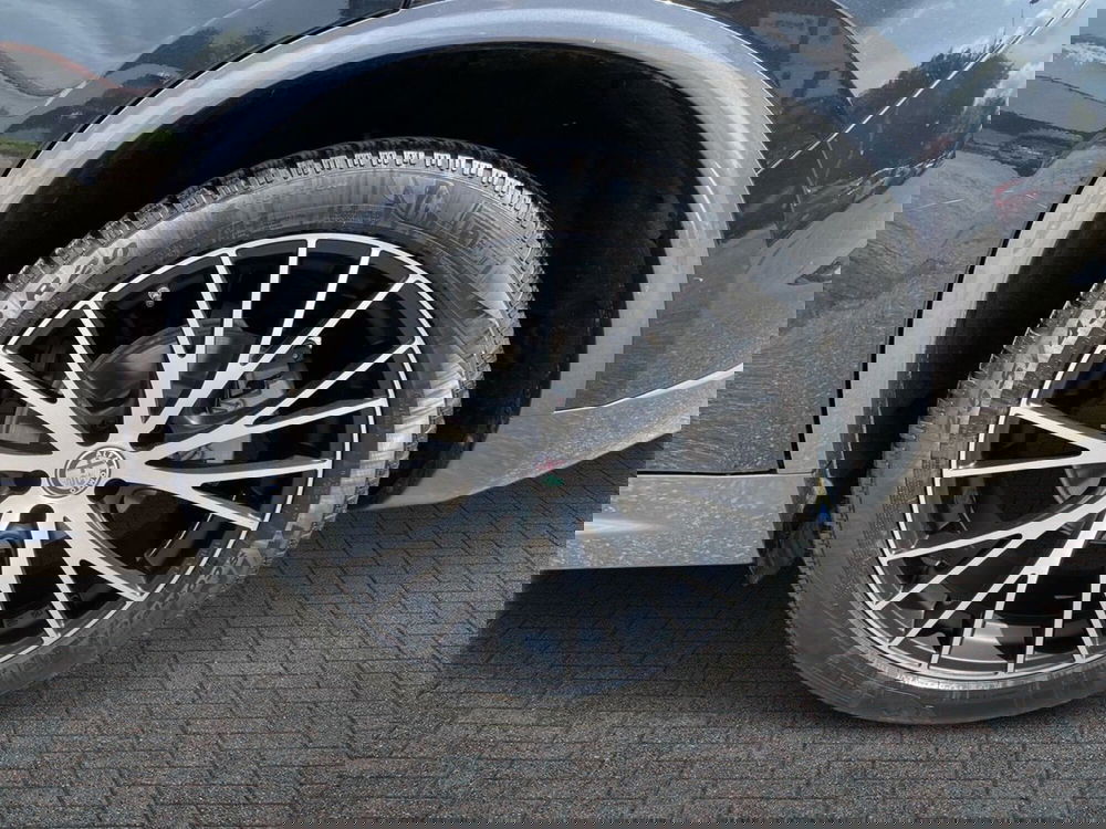 Alfa Romeo Stelvio usata a Firenze (6)