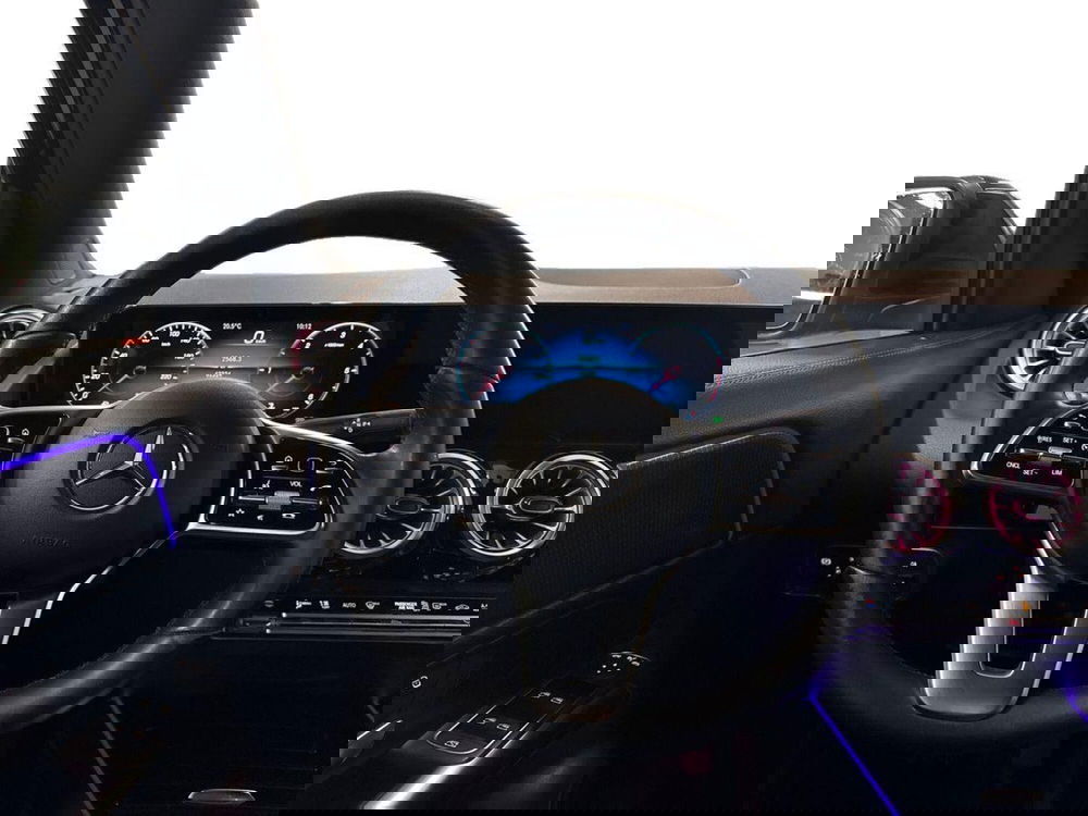 Mercedes-Benz GLA SUV usata a Prato (11)