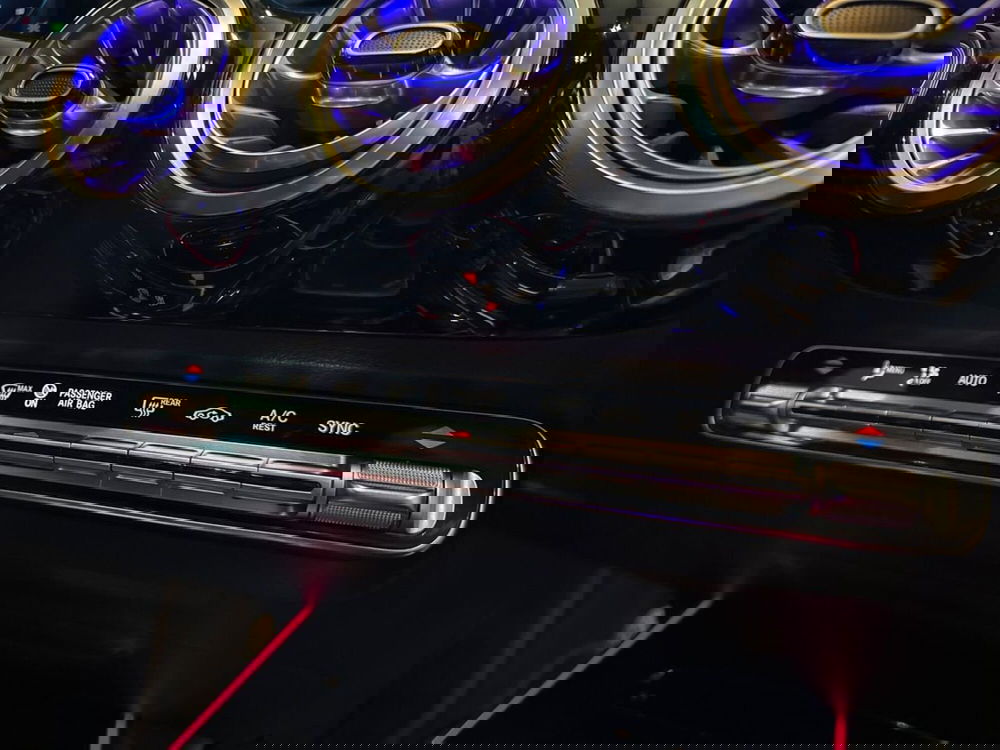 Mercedes-Benz GLA SUV usata a Prato (14)