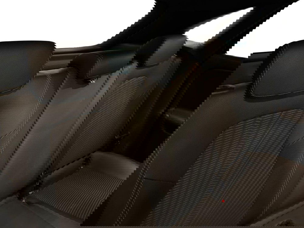 Mercedes-Benz GLA SUV usata a Prato (16)