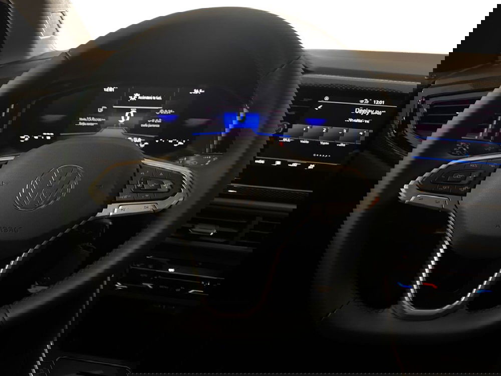 Volkswagen Polo nuova a Prato (10)