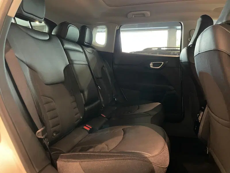 Jeep Compass nuova a Ancona (17)