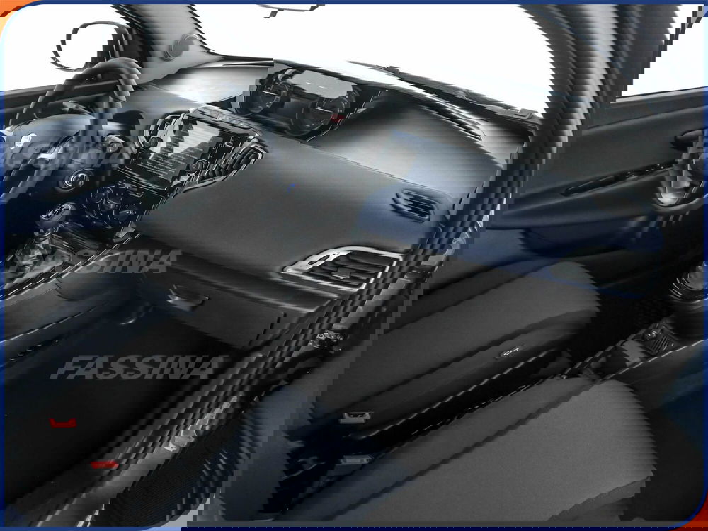 Lancia Ypsilon usata a Milano (14)