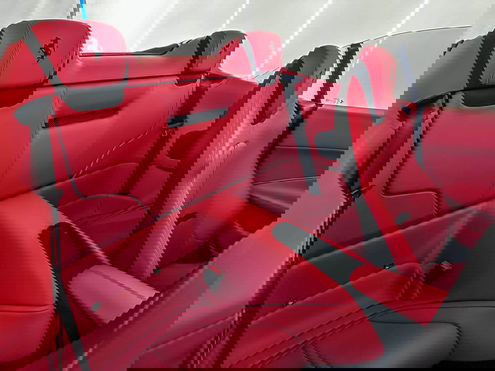 Ferrari Roma Spider usata a Milano (17)