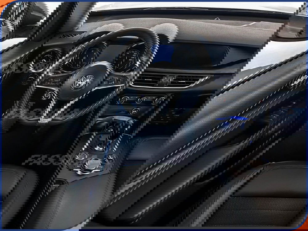 Alfa Romeo Stelvio usata a Milano (10)