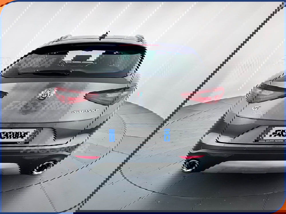 Alfa Romeo Stelvio usata a Milano (5)