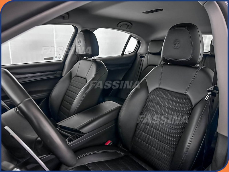 Alfa Romeo Stelvio usata a Milano (8)