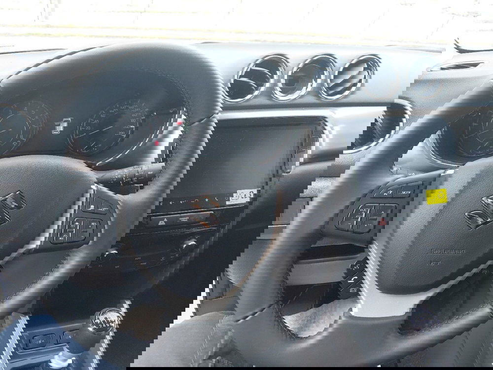 Suzuki Vitara nuova a Piacenza (11)