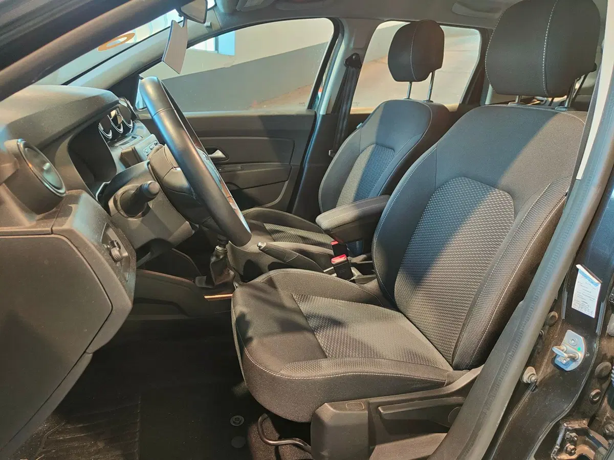 Dacia Duster usata a Torino (12)