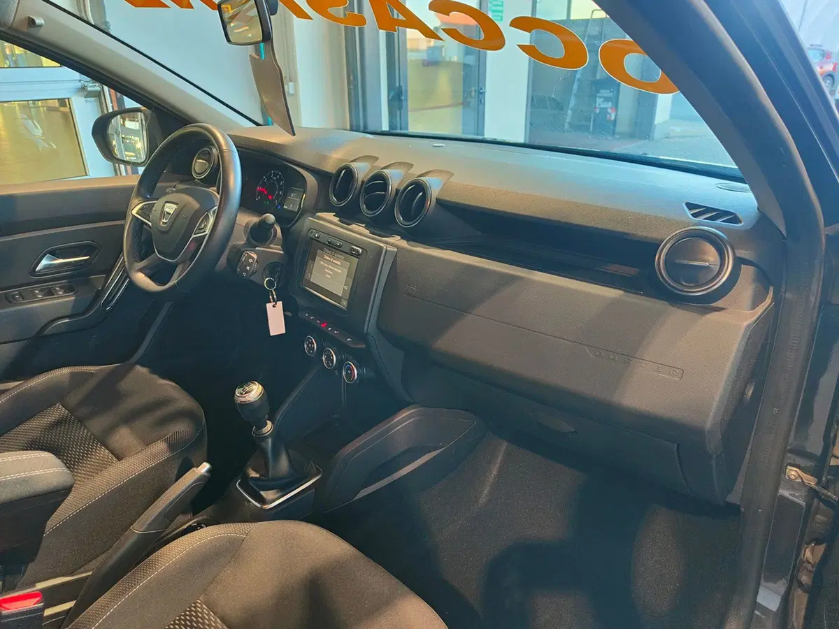 Dacia Duster usata a Torino (18)
