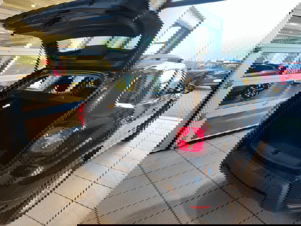 Dacia Duster usata a Torino (9)