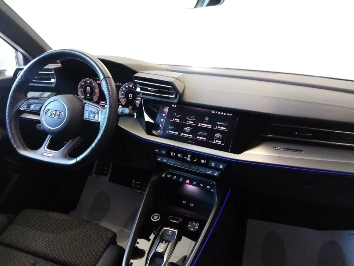 Audi A3 Sportback usata a Bari (4)