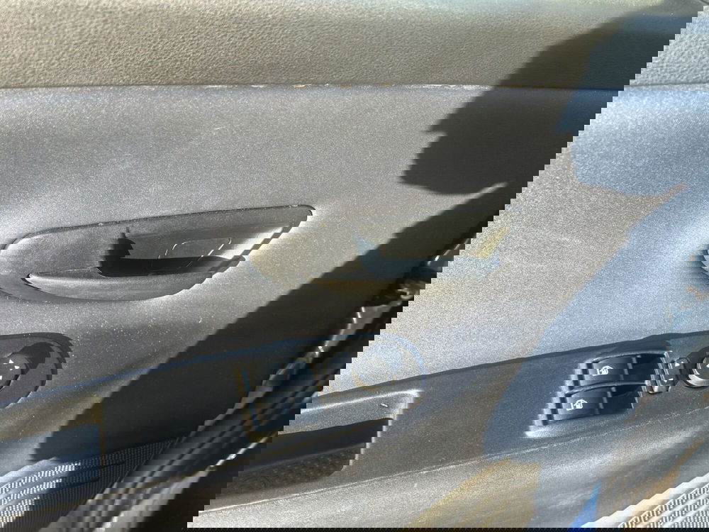 Lancia Ypsilon usata a Bergamo (17)