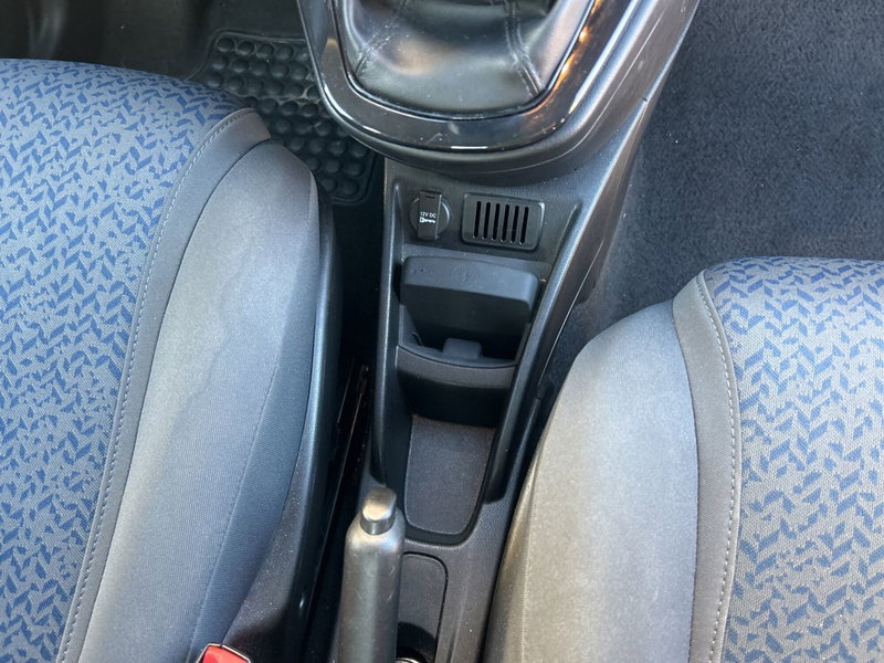Lancia Ypsilon usata a Bergamo (19)