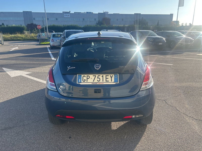 Lancia Ypsilon usata a Bergamo (4)