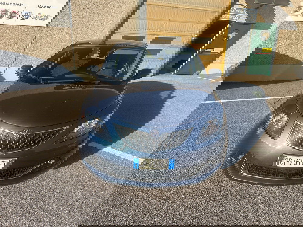 Lancia Ypsilon usata a Bergamo (8)