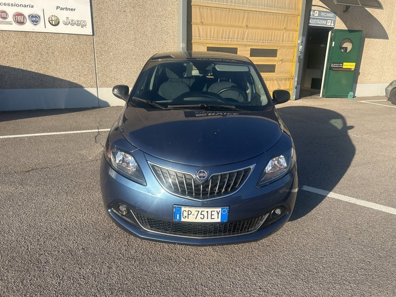 Lancia Ypsilon usata a Bergamo (8)