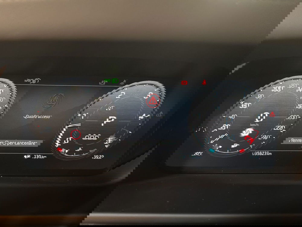 Land Rover Defender usata a Milano (10)