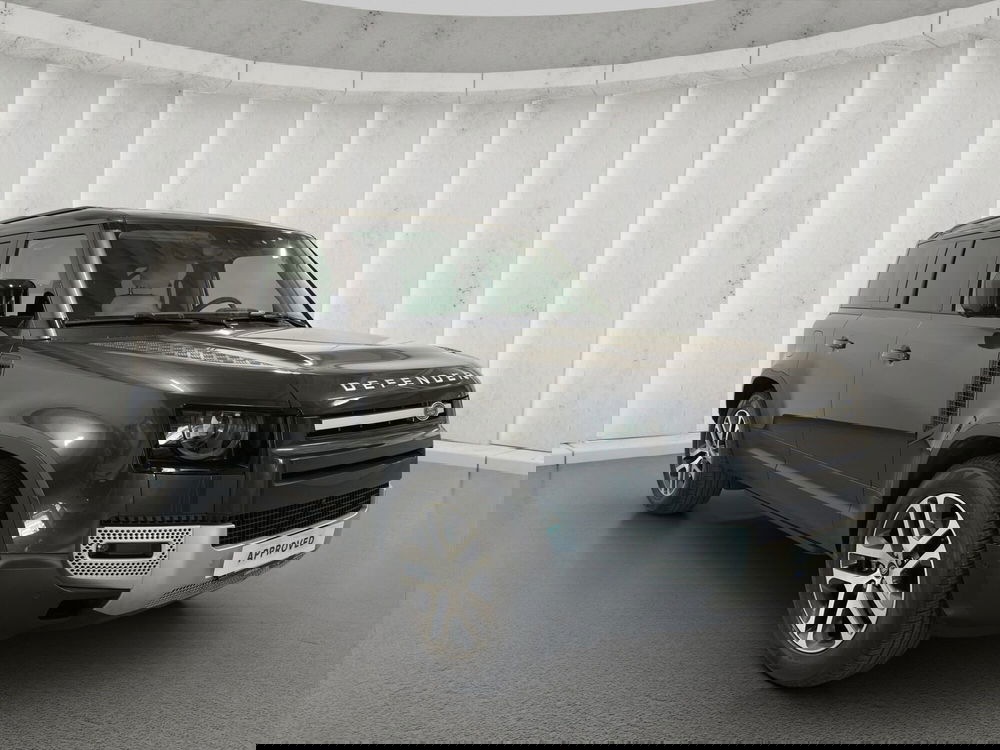 Land Rover Defender usata a Milano (19)