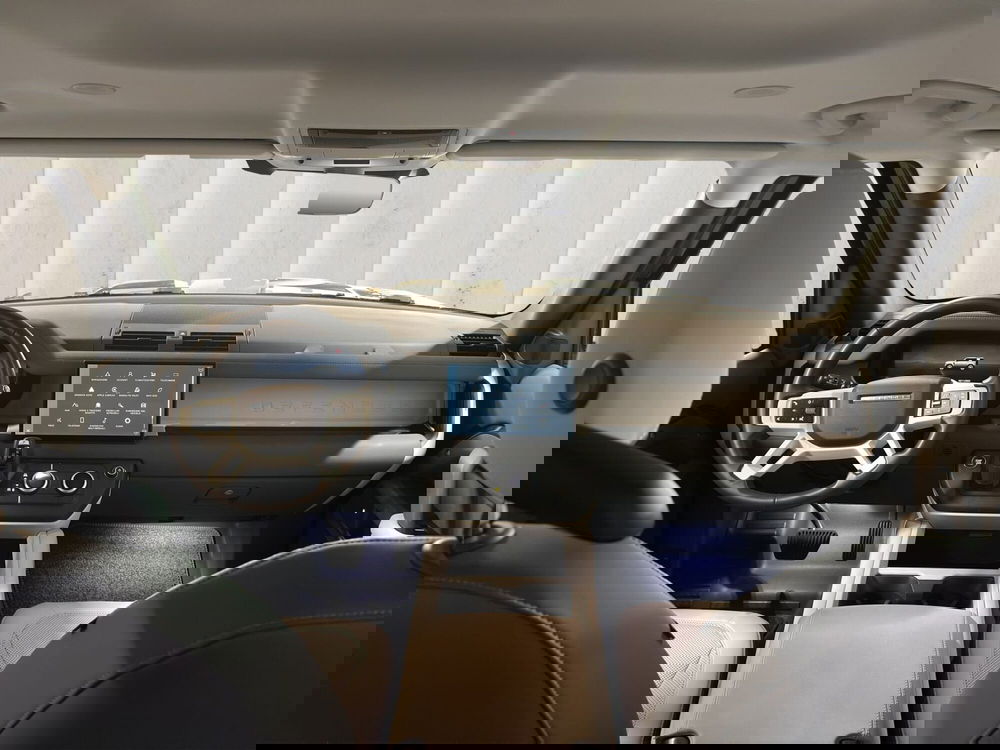 Land Rover Defender usata a Milano (4)